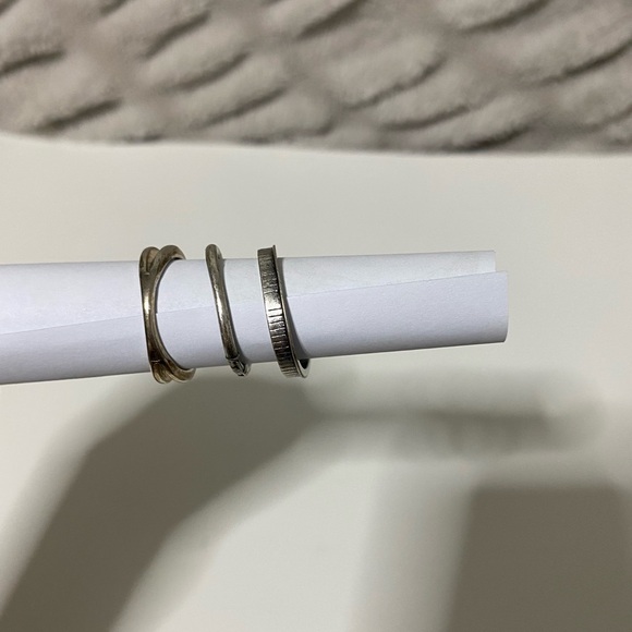 3 Rings (Wear Felicity) - Picture 4 of 7